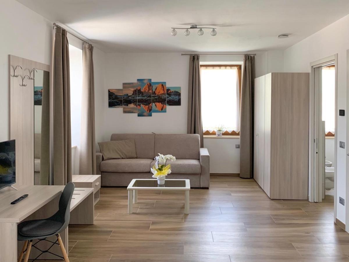 B&B Angela Valdinon Predaia Luaran gambar
