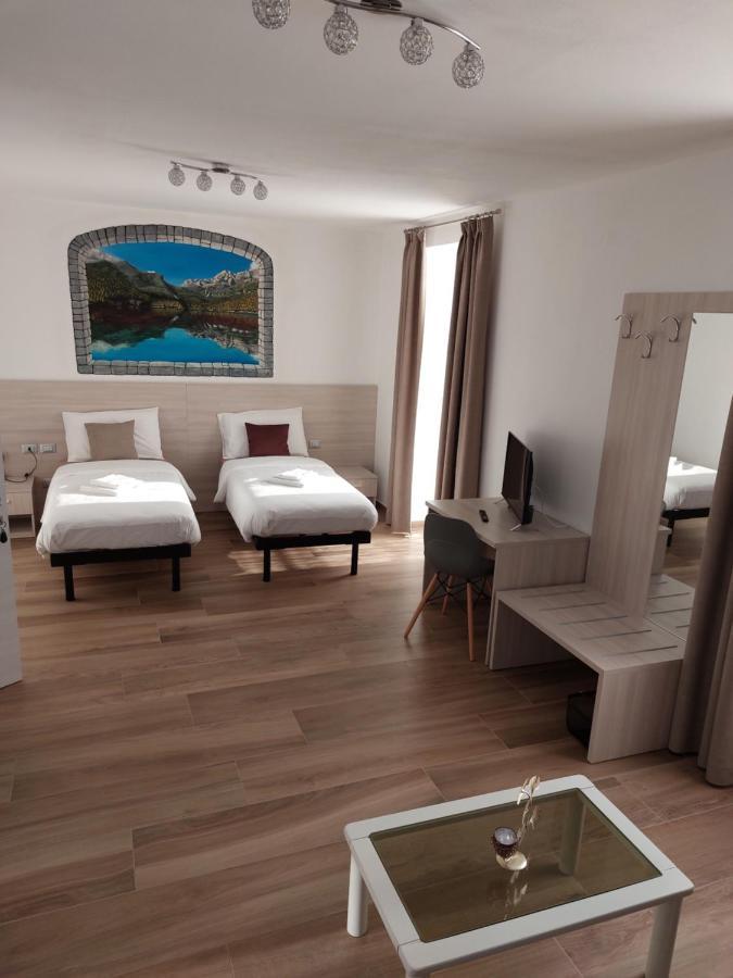B&B Angela Valdinon Predaia Luaran gambar